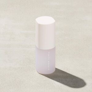 Fenty Beauty ‘What it Dew’ Makeup Spray